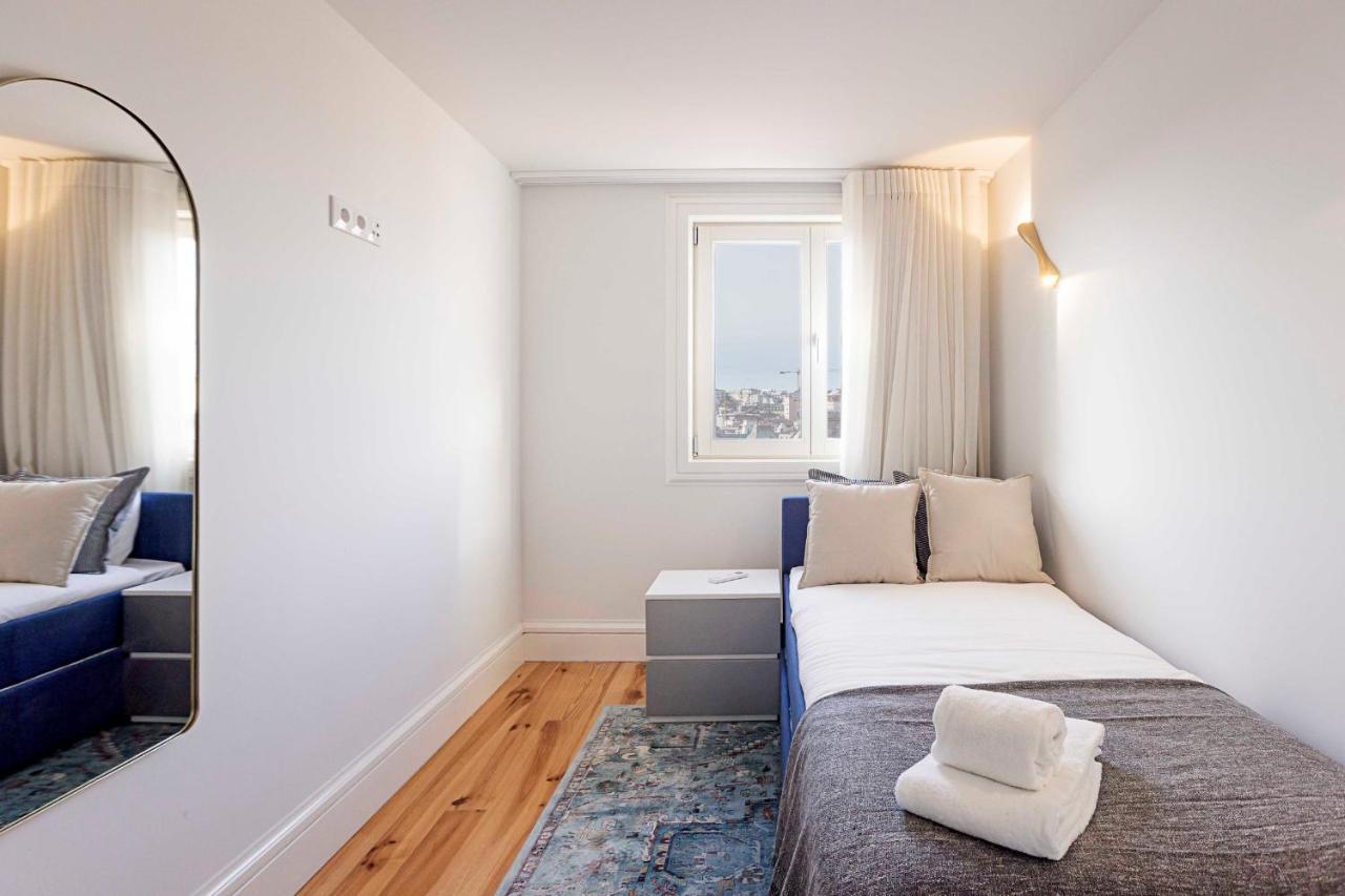 Modern Cativo Apartment By Lovelystay Porto Exterior foto